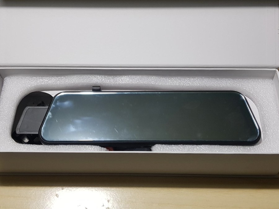 Fotó Davide ügyféltől: a MirrorCam Pro éppen megérkezett a csomagban